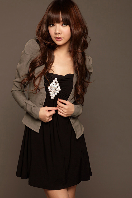 fashion Suit เสื้อสูทแฟชั่น ใส่ทำงาน สีกาแฟ ไหล่ยกสูง กระดุมหน้า น่ารักมากๆ เหมาะสำหรับสาวมั่น สาวออฟฟิต Asia Street Fashion