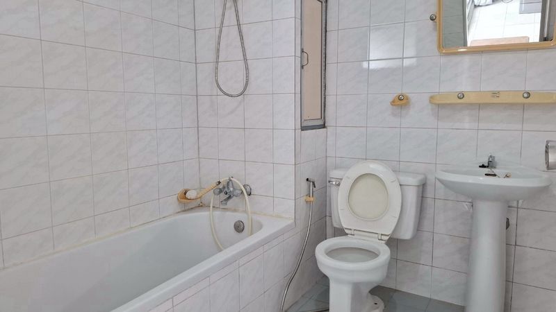 รีบจองก่อนหลุดมือ ขาย / ให้เช่าคอนโดใจกลางเอกมัย – ซื้อหรือเช่าก็คุ้ม โครงการ: บ้านกล้วยน้ำไท (Baan Kluaynamthai Condominium)