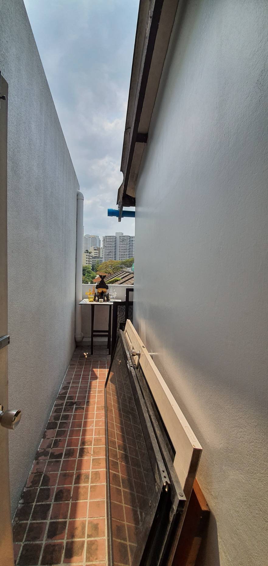 ให้เช่าตึกแถวใกล้ BTS พร้อมพงษ์ ติดกับ Fuji/UFM supermarket