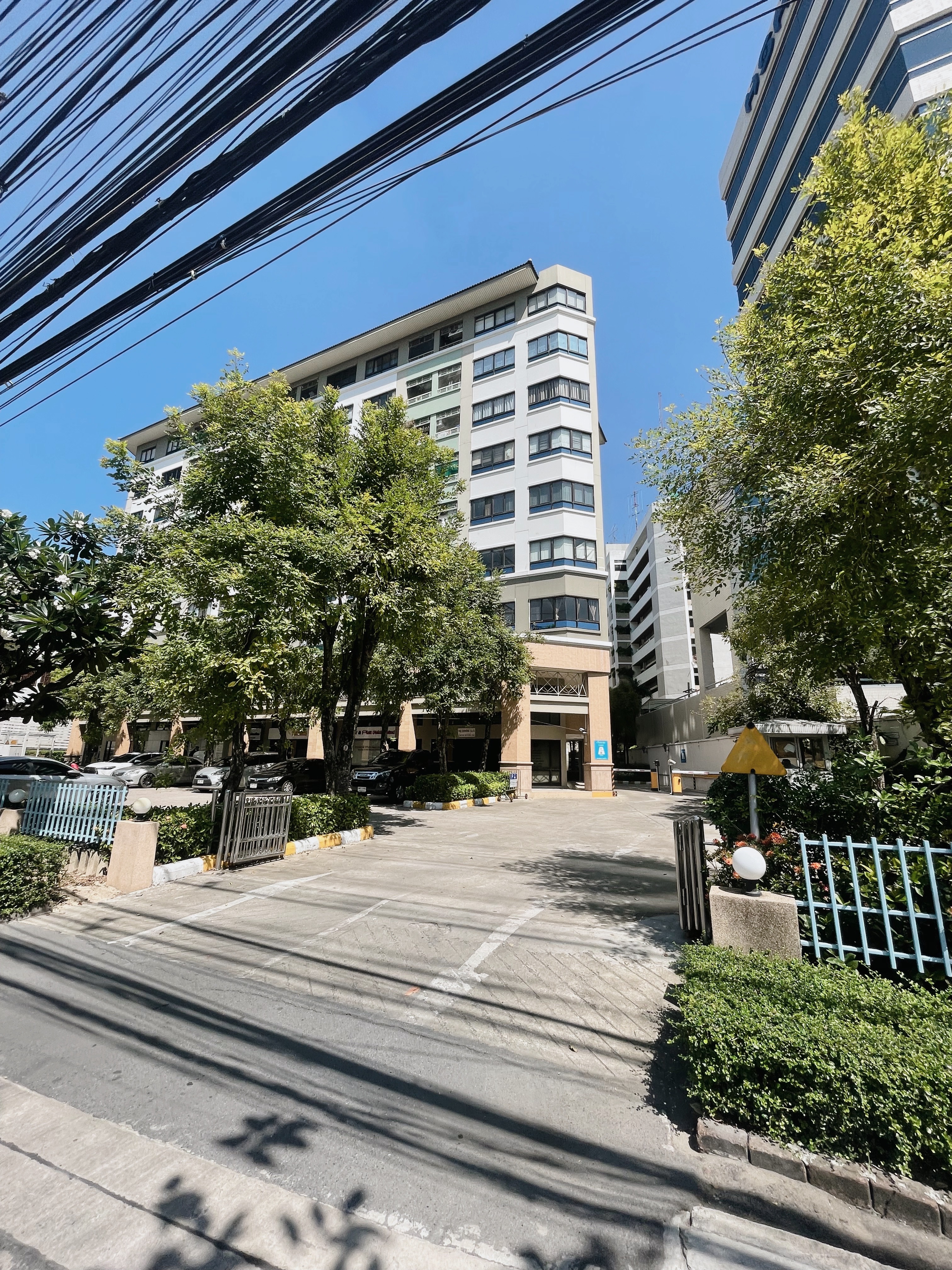 ขายคอนโด ลุมพินี เจริญกรุง-พระราม 3 Charoen Krung (ลุมพินี เพลส พระราม 3 - เจริญกรุง) ห้องเปล่า 2 ห้องนอน 2 ห้องน้ำ