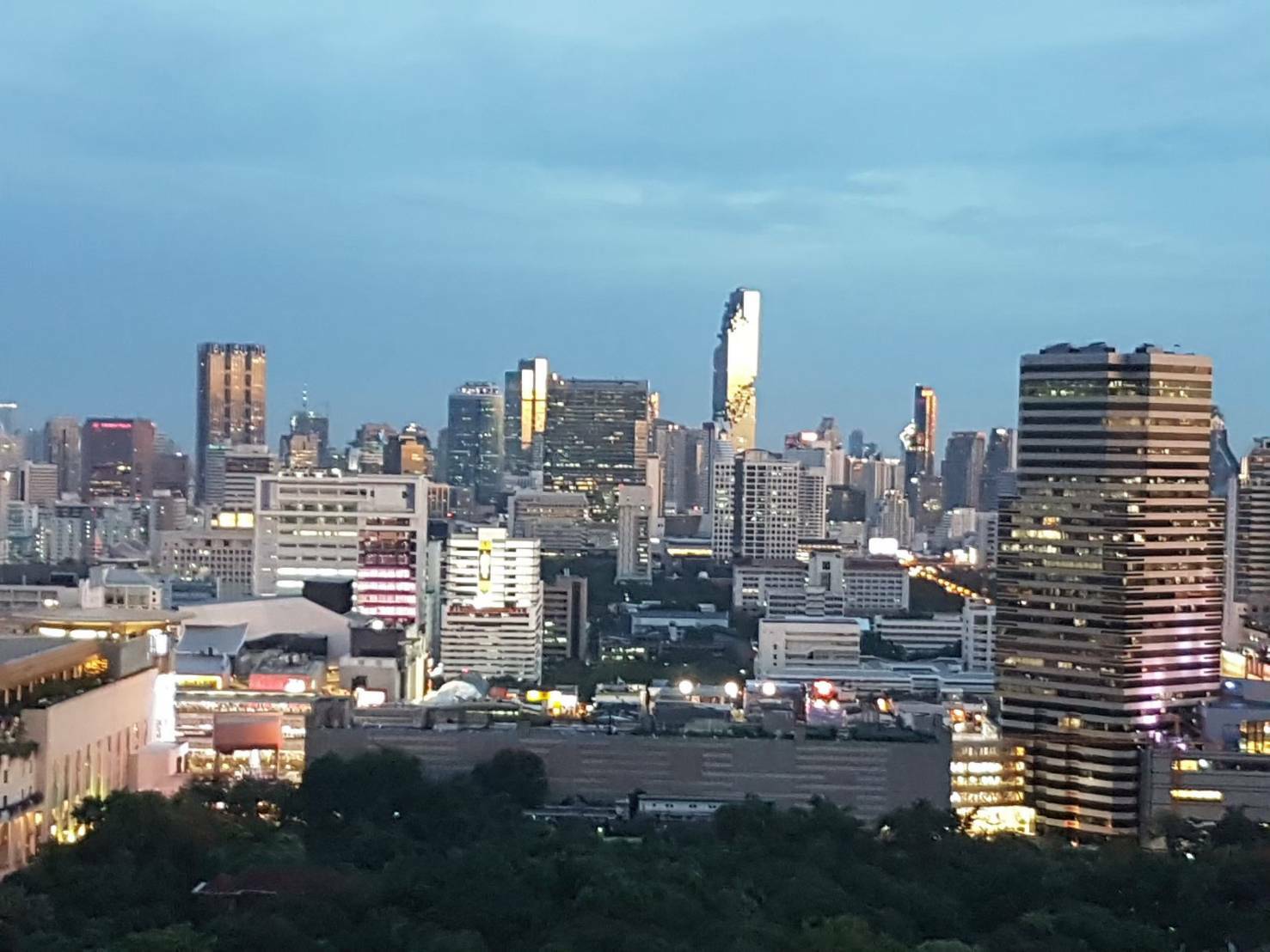 ขาย / ให้เช่าคอนโด Ideo Q Ratchathewi (ไอดีโอ คิว ราชเทวี) มี 2 ยูนิตให้เลือก ห้องแต่งครบพร้อมเข้าอยู่