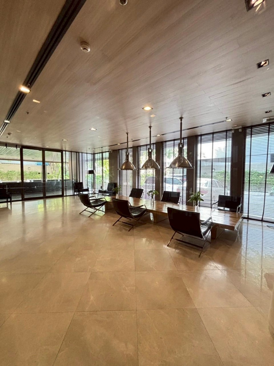 ให้เช่าคอนโด Noble Refine (โนเบิล รีไฟน์) ซอยสุขุมวิท 26 ใกล้ BTS พร้อมพงษ์ เพียง 300 ม. เดิน 4 นาที