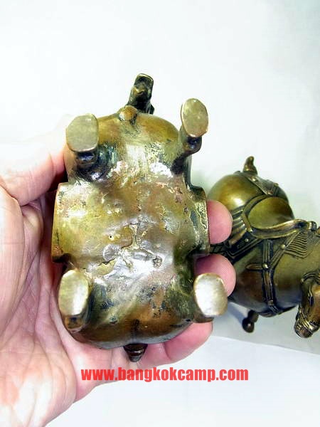 ม้าคู่ งานทองเหลือง