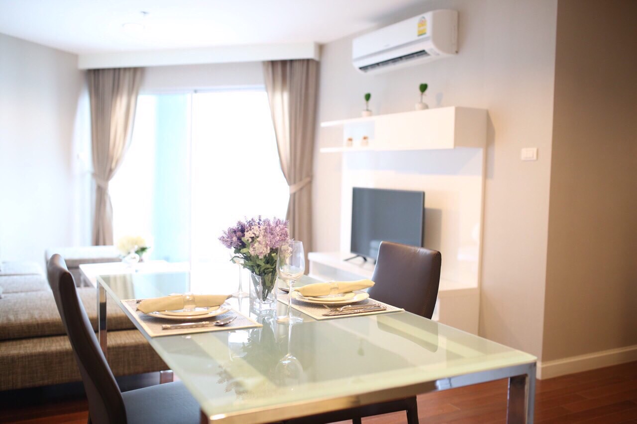 ให้เช่าคอนโด Belle Grand Condo เซ็นทรัลพระราม9 2 ห้องนอน 1 ห้องน้ำ 1ห้องนั่งเล่น ห้องครัว 70 ตรม. ( Private zone ) ตึก D ชั้น 24