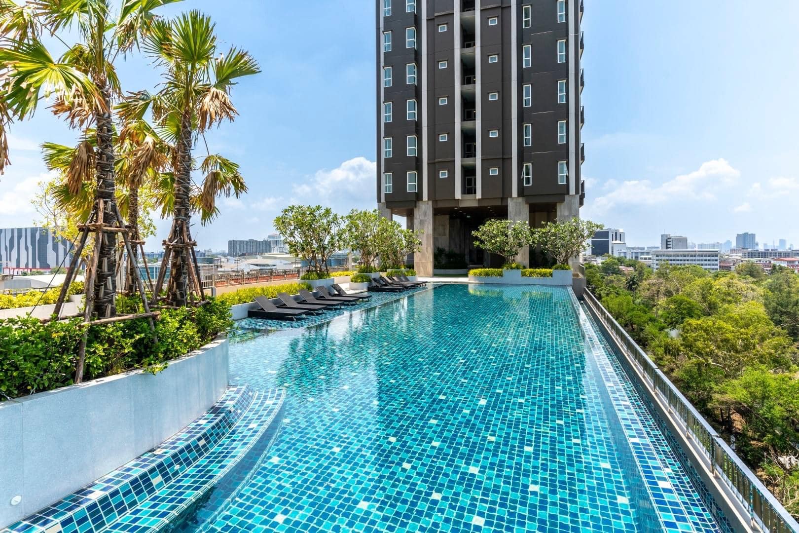 ให้เช่าคอนโด Supalai Veranda Ramkhamhaeng (ศุภาลัย เวอเรนด้า รามคำแหง) - 2 ห้องนอน; 2 ห้องน้ำ; ครัวแยก; ห้องมุม