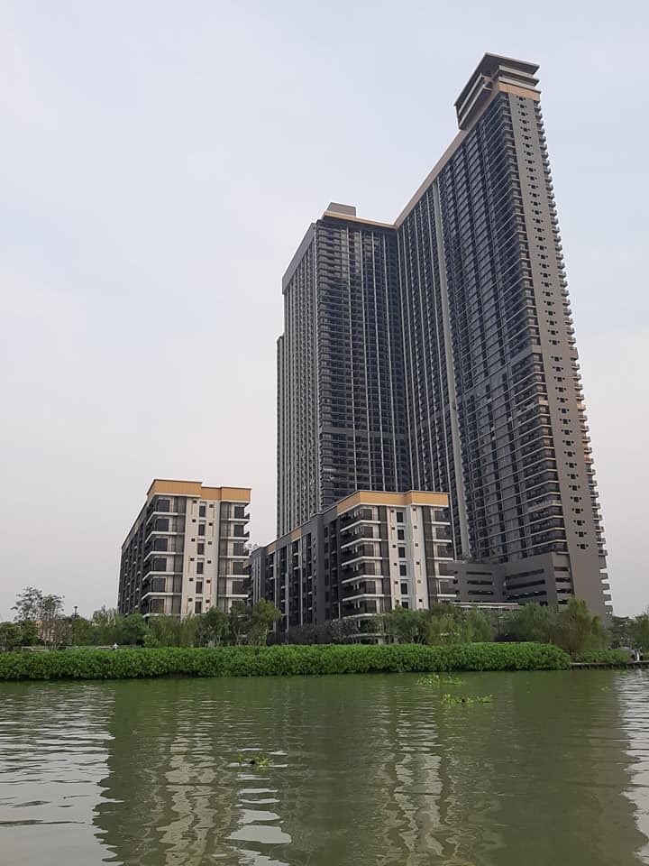 ขายคอนโด The Politan Rive เดอะ โพลิแทน รีฟ 1 ห้องนอน(1 bedroom) 1 ห้องน้ำ(1 bathroom) 1 ห้องรับแขก(1 living room) 1 ห้องครัว(1 pantry)