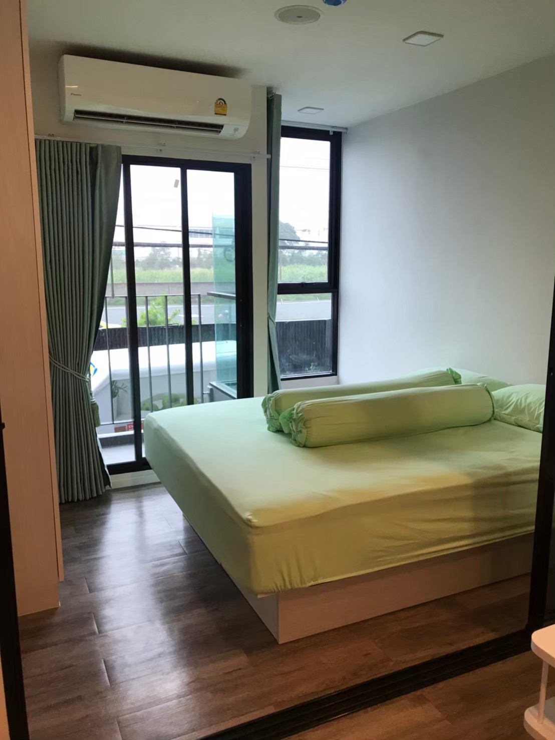 ให้เช่าคอนโด Atmoz Chaengwattana (แอทโมซ แจ้งวัฒนะ) 1 ห้องนอน 1 ห้องน้ำ ราคาเช่าเพียง 8,000 บาท/เดือน เท่านั้น