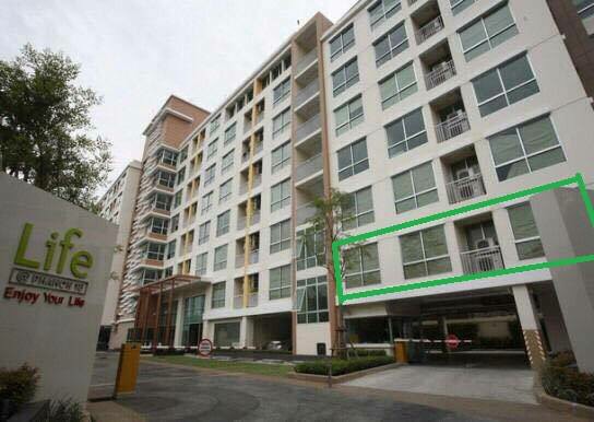 ขายถูกคอนโด Life @ Phahon18 ( ไลฟ์ แอท พหลฯ18 )(พหลโยธิน 18) แบบ 2 ห้องนอน 2 ห้องน้ำ ราคา 5.2 ล้าน ฟรีโอน พื้นที่ 62 ตร.ม ชั้น 2 (ห้อง19) ห้องมุม ทิศตะวันออก พร้อมเฟอร์