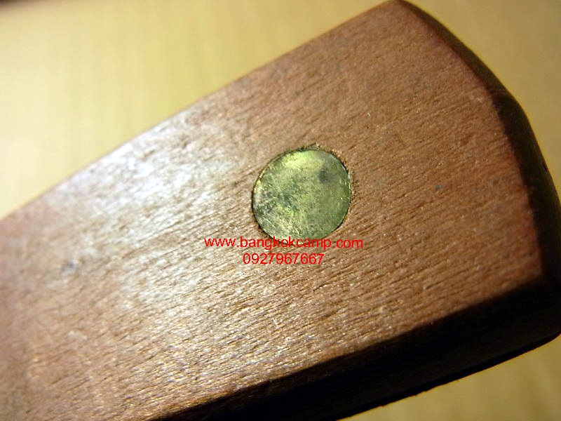 มีดญี่ปุ่น ใบมีด7นิ้ว ตรามงกุฎ STAINLESS STEEL Made in Japan แท้ ของใหม่เก่าเก็บ