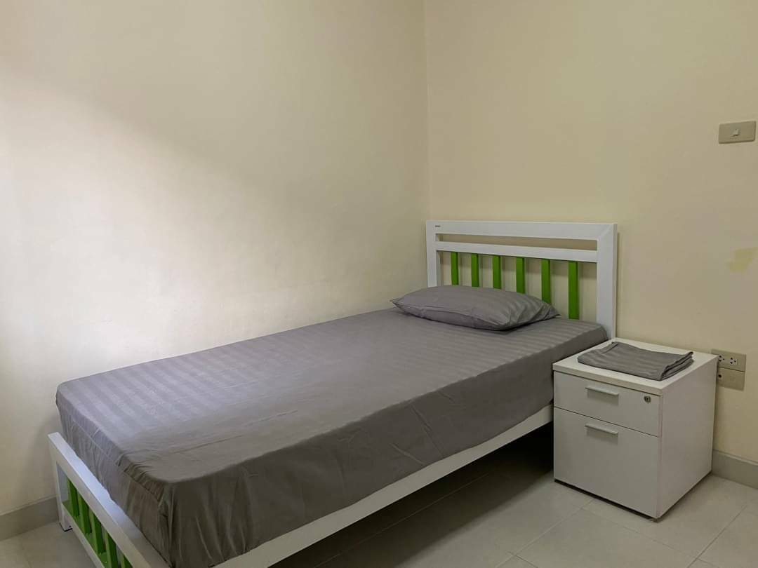 ให้เช่า ทาวเฮ้าส์ 2 ชั้น ในหมู่บ้านนิรันดร์วิลล์ 10 ต้นโครงการ 3 ห้องนอน 2 ห้องน้ำ