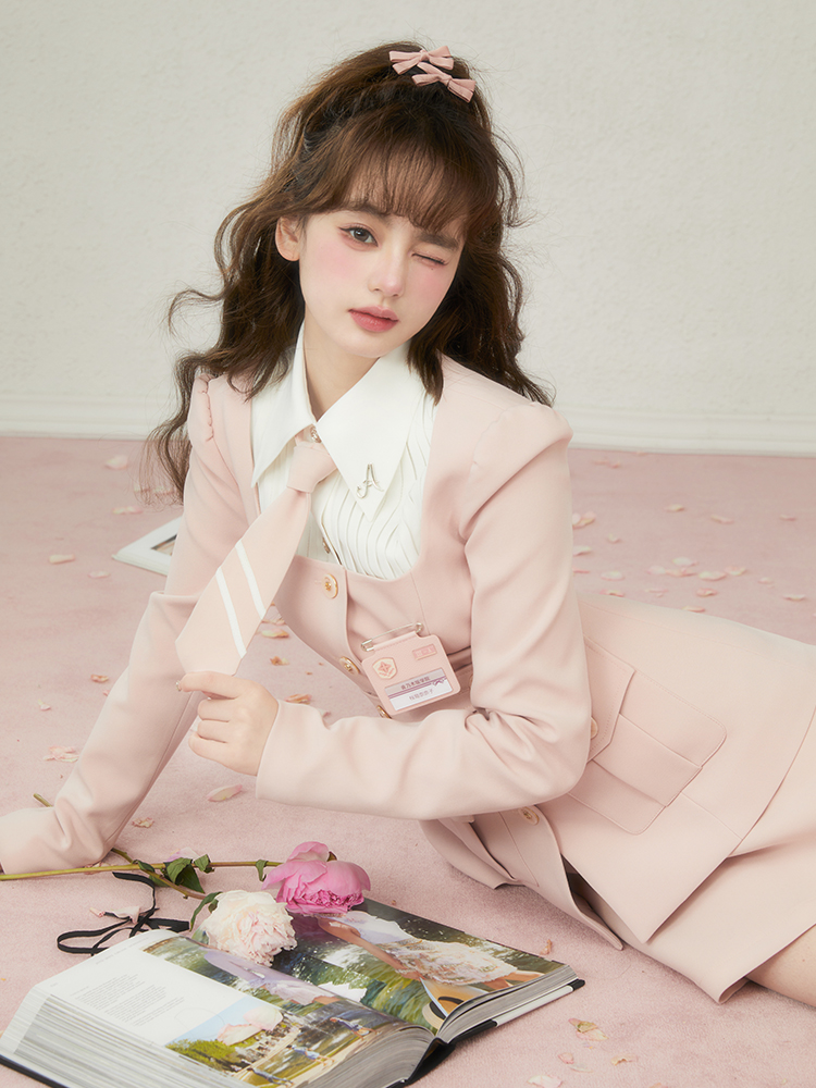 Acaine : พรีออเดอร์ ชุดเซ็ทแฟชั่น (ราคาแยกชิ้น) เสื้อสูทแขนยาว+เนคไท / กระโปรงเข้าชุด แบรนด์แท้