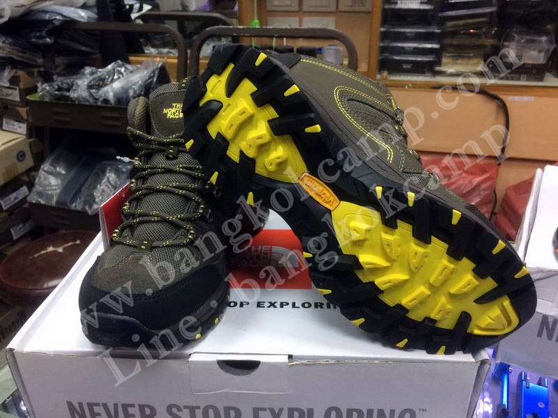 รองเท้าเดินป่า outdoor.. TNF สีเทา...Made in Vietnam . ใหม่ ...