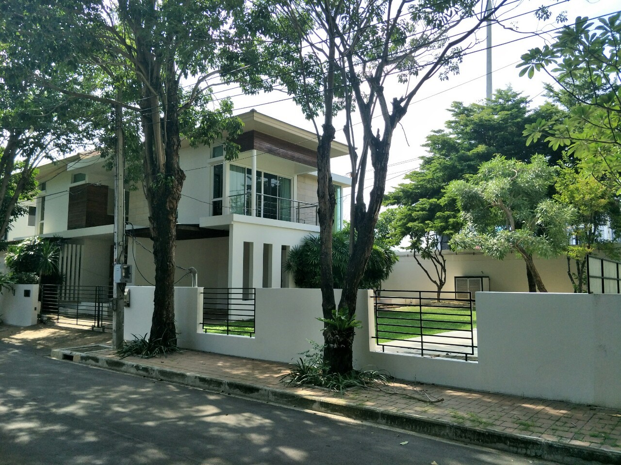 ห้เช่าบ้านเดี่ยว หมู่บ้าน นวธานี โซน เรสซิเดนซ์ Navatanee Residence หมู่บ้าน Luxury โครงการ อยู่ติดถนนเกษตร-นวมินทร์ตัดใหม่ ว่าง