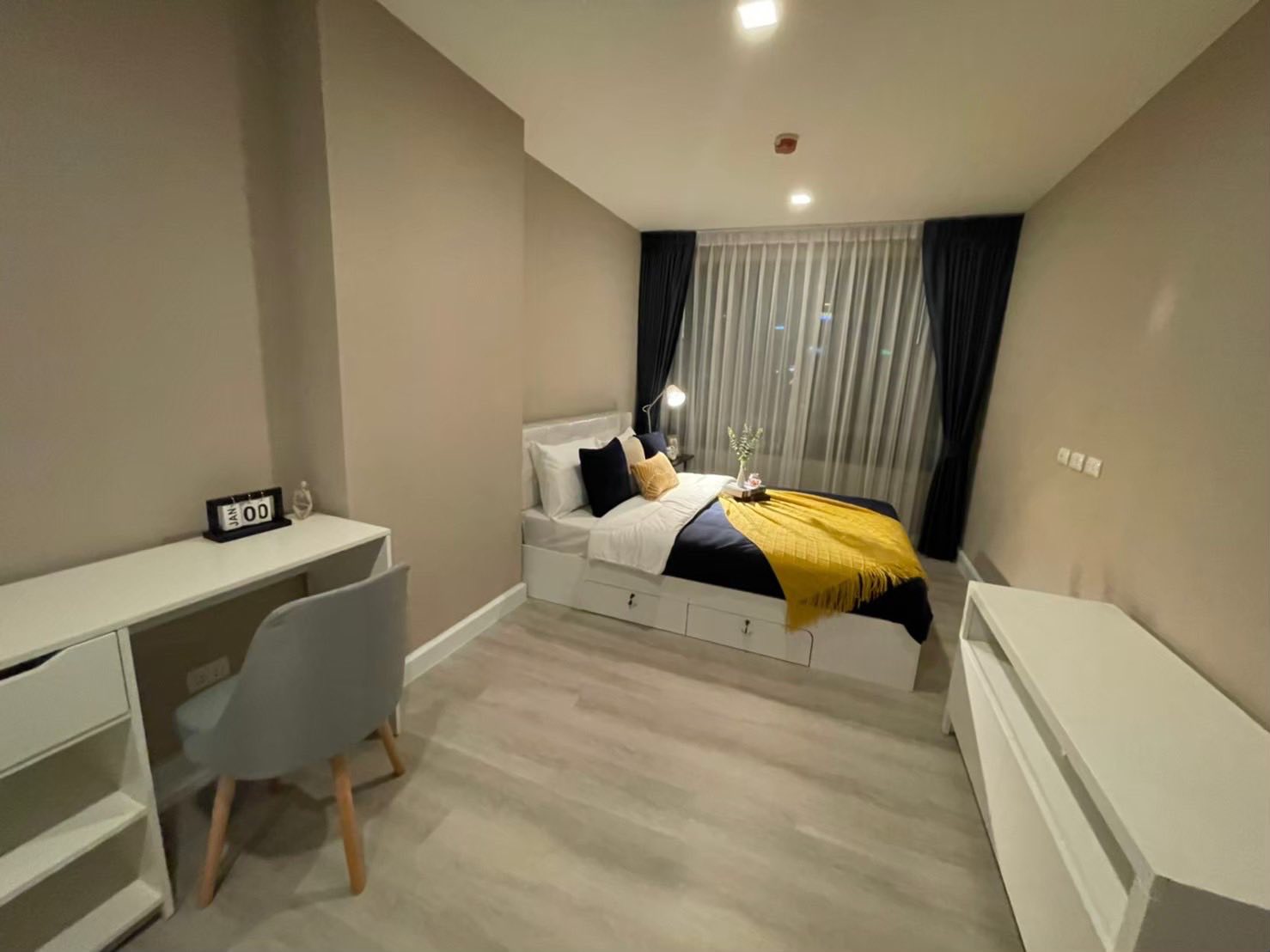 ขาย/ให้เช่า คอนโด Metro Luxe Ratchada (เมโทรลักซ์ รัชดา) 📍 ทำเลดี เดินเพียง 400 เมตรถึง MRT ห้วยขวาง / ใกล้ MRT สุทธิสาร