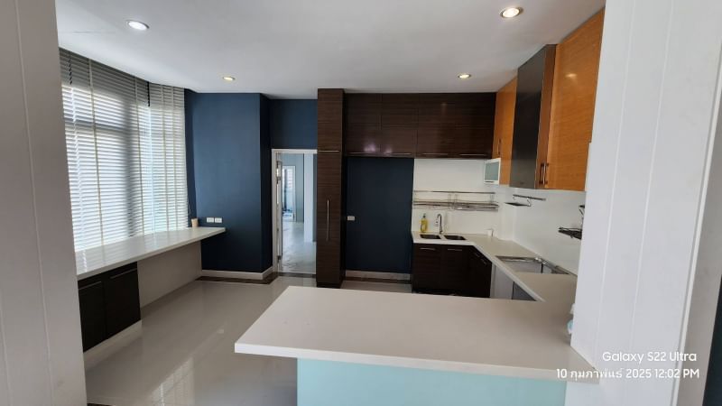 ขาย / ให้เช่าบ้านแต่งครบราคา 295,000บาท ต่อเดือน ขาย 35.9 ล้านบาท Perfect Masterpiece Rama 9 : เพอร์เฟค มาสเตอร์พีซ พระราม9 (พัฒนาการ 63)