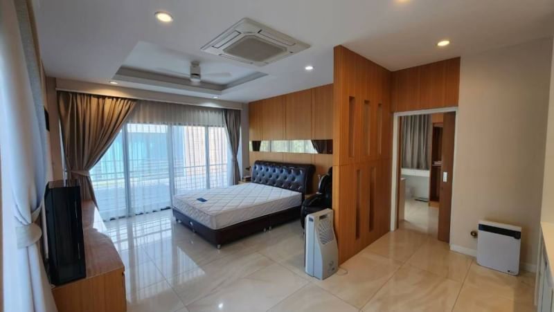 ขาย / ให้เช่าบ้านเดียว บ้านหรูใหญ่ 3 ชั้น หมู่บ้าน ลุมพินี สวนหลวง ร.9 ให้เช่า 160,000 บาท