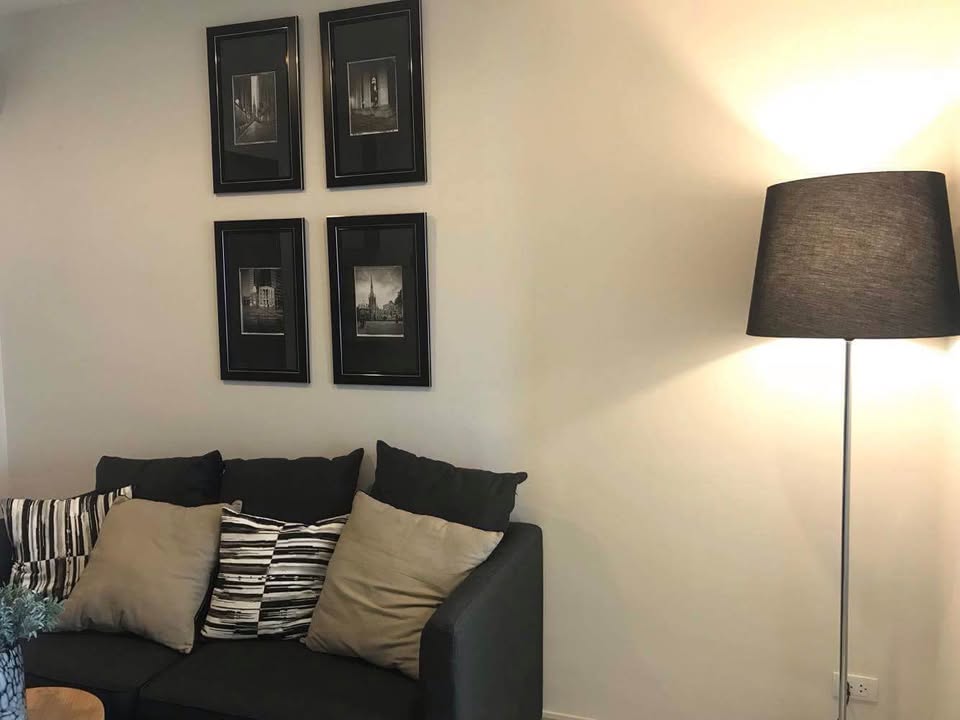 ให้เช่าคอนโด Centric Huai Khwang (เซ็นทริค ห้วยขวาง) คอนโดใจกลางรัชดา ใกล้ MRT ห้วยขวางเพียง 200 เมตร เดินทางสะดวก ห้องสวย เฟอร์ครบ พร้อมเข้าอยู่!