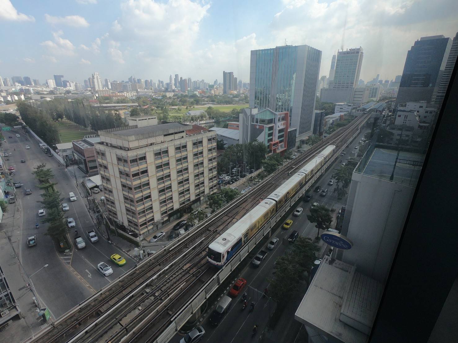 ห้เช่าคอนโด Siamese Ratchakru (ไซมิส ราชครู) 1 ห้องนอน หรือทำเป็นโฮมออฟฟิศ 1 ห้องน้ำ ขนาด 90