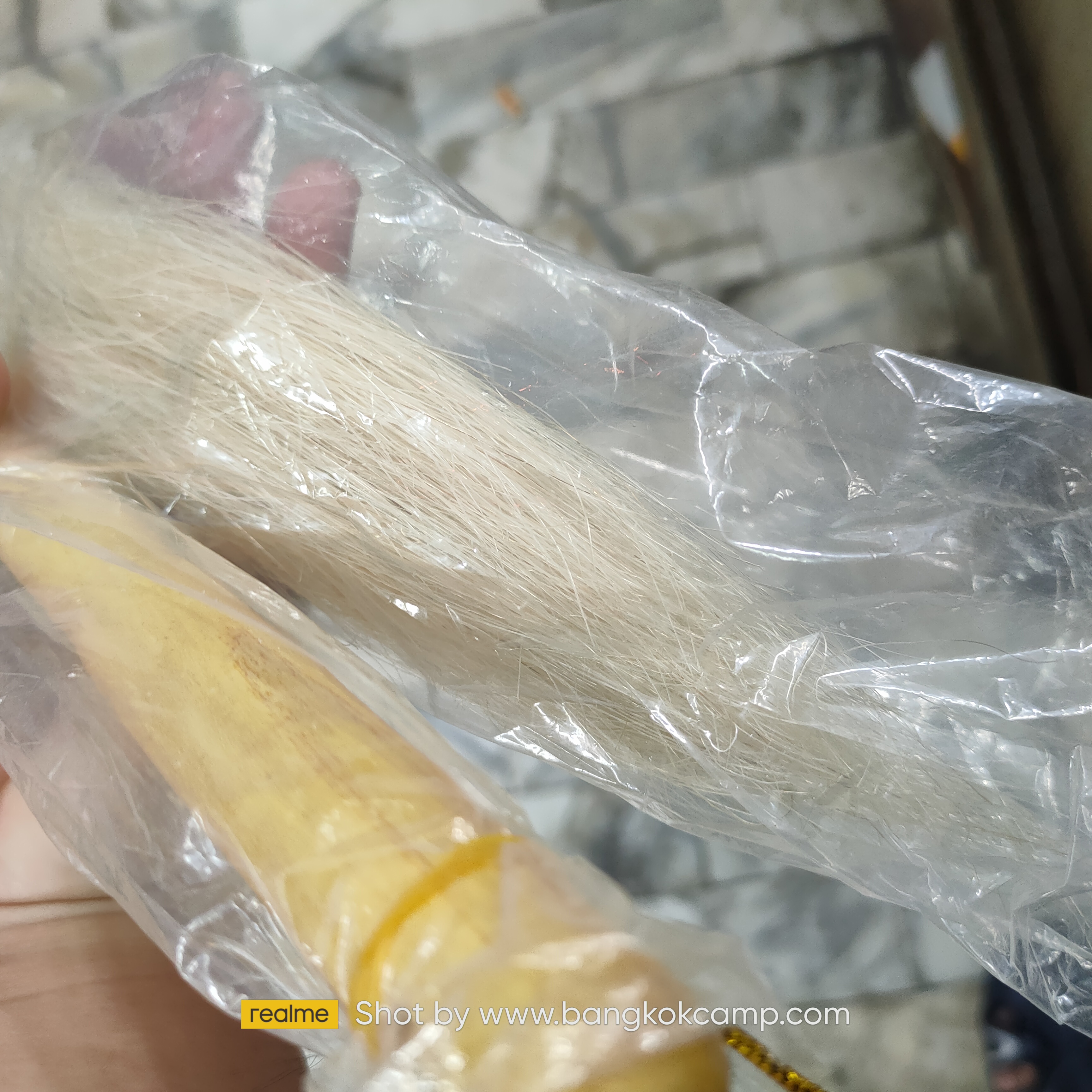 แส้ขนจามรีแท้ ด้ามไม้ ใหม่เก่าเก็บ ไม่ผ่านการใช้