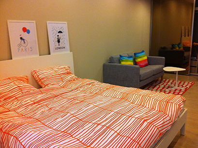 ให้เช่าคอนโด The Room Sukhumvit 21 (เดอะ รูม สุขุมวิท 21) 2 ยูนิต ห้องตกแต่งพร้อมเข้าอยู่ คอนโดใจกลางอโศก เยื้องตึกแกรมมี่