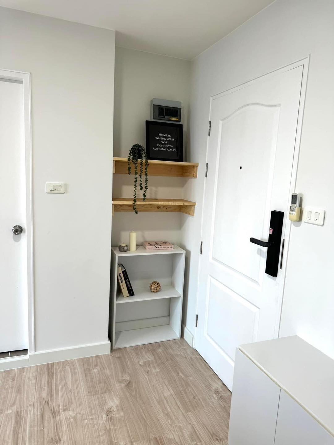 ขายด่วน! คอนโดลุมพินี คอนโดทาวน์ รามอินทรา - นวมินทร์ แต่งใหม่ พร้อมอยู่ ฟรีโอน! 🔥 💰 ราคาสุดคุ้มเพียง 1.29 ล้านบาท! (ราคานี้หาคอนโดทำเลแบบนี้ไม่ได้อีกแล้ว!)