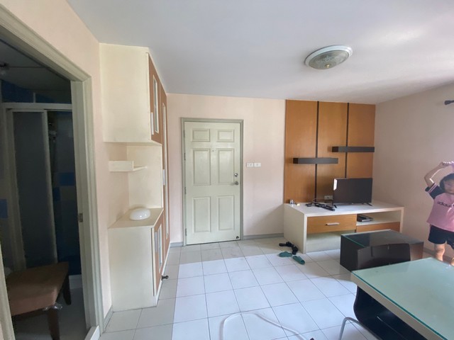 ขายขาดทุน คอนโดขายพร้อมผู้เช่า คอนโด Lumpini Center Sukhumvit 77 (ลุมพินี เซ็นเตอร์ สุขุมวิท 77) 1ห้องนอน 1 ห้องน้ำ ขนาด 30 ตรม