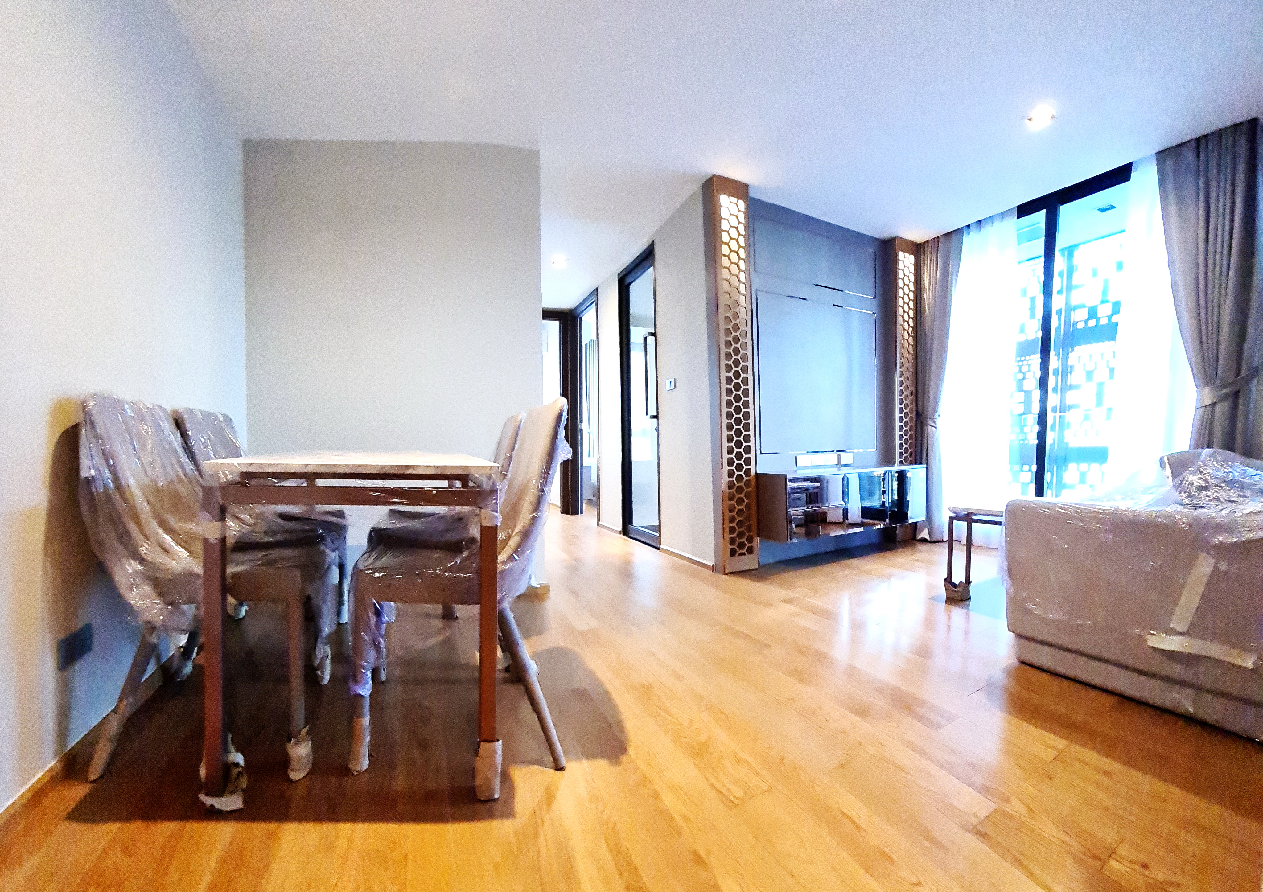 ขายดาวน์อัลทีจูด ดีไฟน์ สามย่าน (เฟส 2) 2 นอน แต่ราคาเท่า 1 นอน ตกแต่งสวยมาก เดิน 3 นาทีจาก MRT สามย่าน