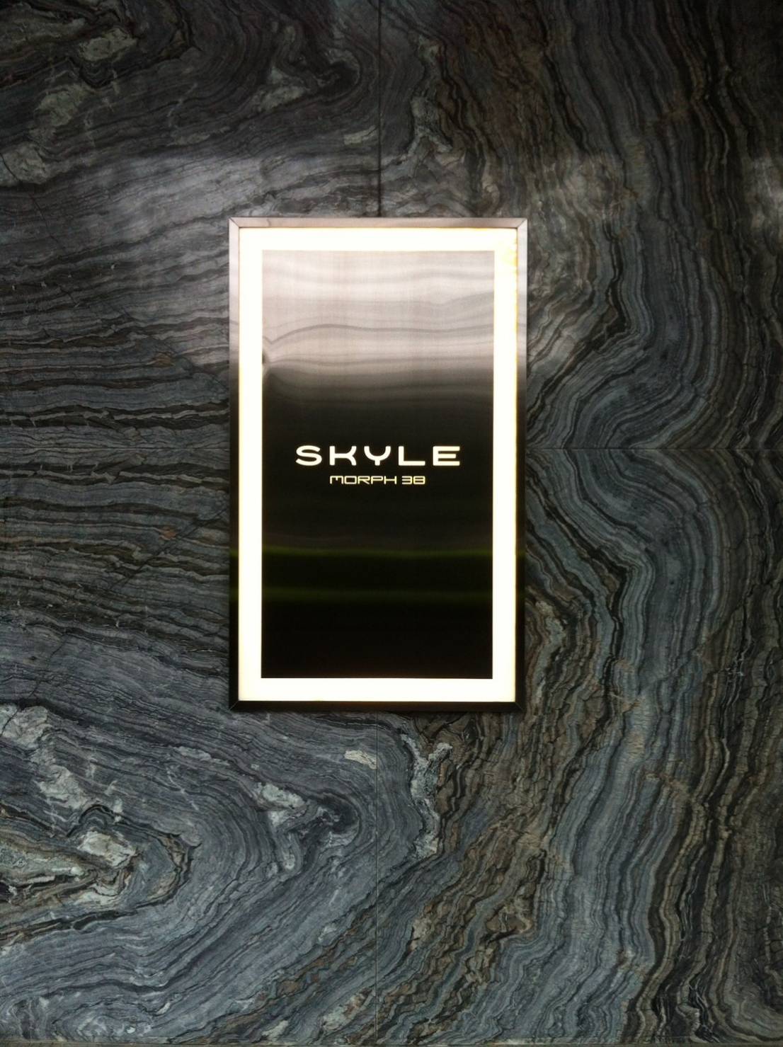 ให้เช่าคอนโดเลี้ยงสัตว์ได้ 25000 บาท /เดือน โครงการ ideo morph ทองหล่อ สุขุมวิท 38 ห้องดูแพล็กซ์ 1 นอน 35 ตรม ชั้น 9 ห้องแต่งครบพร้อมเข้าอยู่