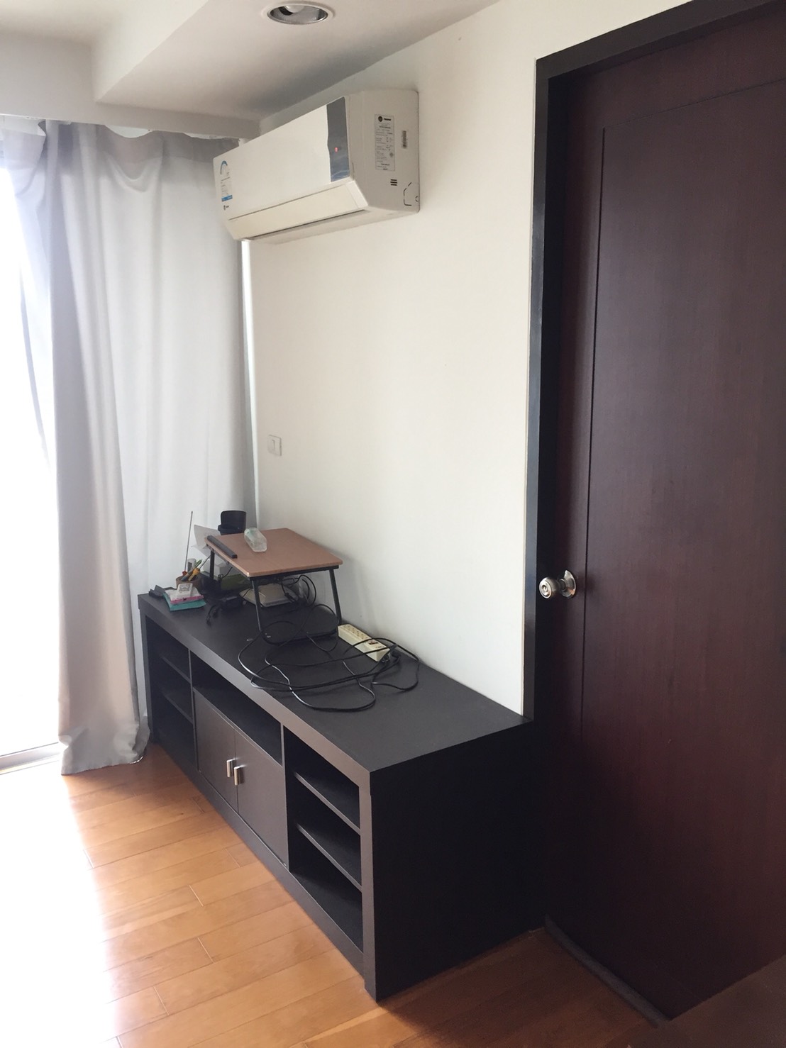 ขายด่วนคอนโด Abstracts Phahonyothin Park (แอ็บสแตร็กส์ พหลโยธิน พาร์ค 1 ห้องนอน 1 ห้องน้ำ ขนาด 44.19 ตรม ชั้น 31 วิว ตึกช้าง