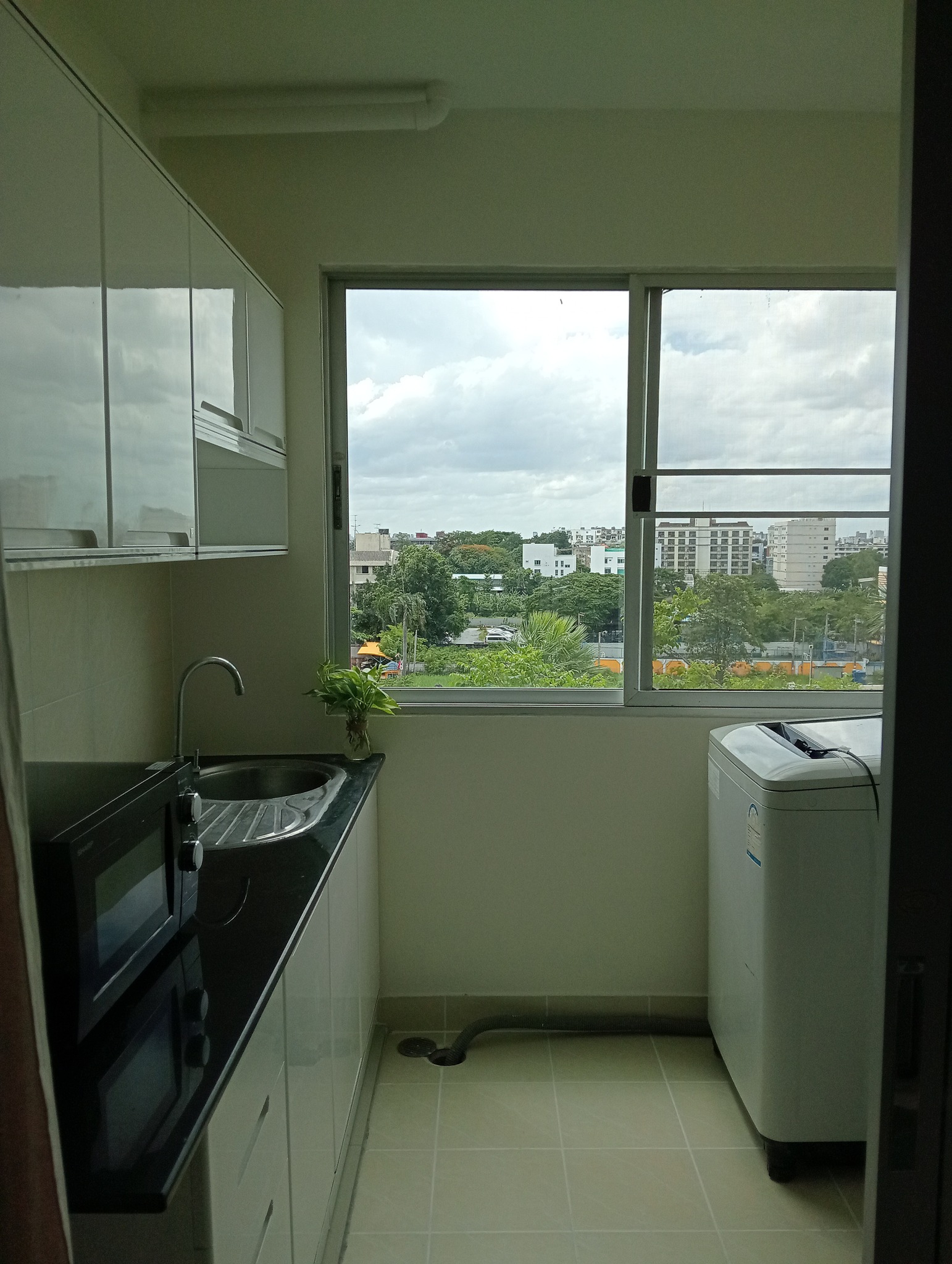 ให้เช่าคอนโด Supalai Park Srinakarin (ศุภาลัย ปาร์ค ศรีนครินทร์) — ห้องกว้าง สภาพพร้อมอยู่