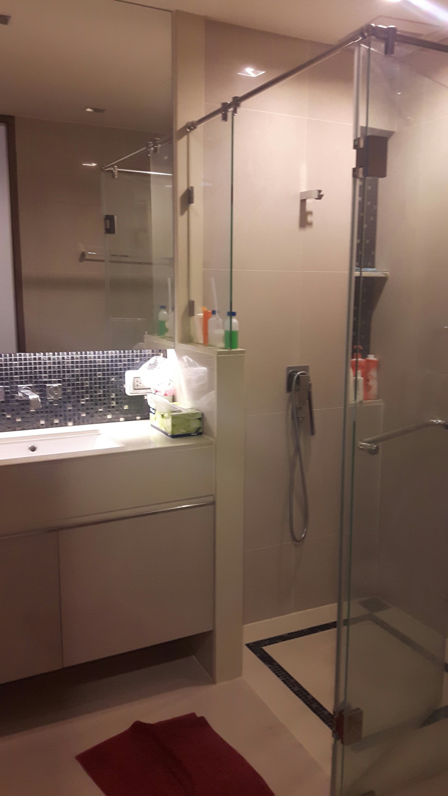 รหัสทรัพย์ 29713 ให้เช่าคอนโด ดิ แอดเดรส สาทร THE ADDRESS SATHORN ห้อง 3 ห้องนอน 3 ห้องน้ำ ชั้น39 พื้นที่ 133 ตรม.วิวตึกมหานคร ราคาเช่า 150,000 บาทต่อเดือน