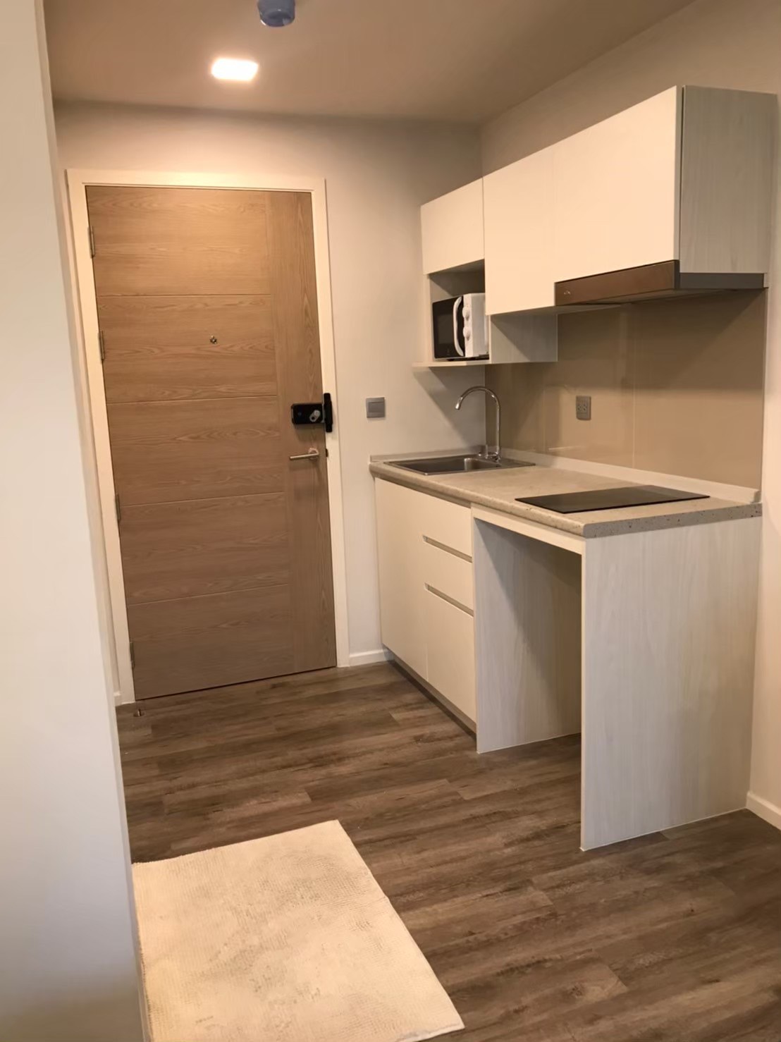 ให้เช่าคอนโด Atmoz Chaengwattana (แอทโมซ แจ้งวัฒนะ) 1 ห้องนอน 1 ห้องน้ำ ราคาเช่าเพียง 8,000 บาท/เดือน เท่านั้น