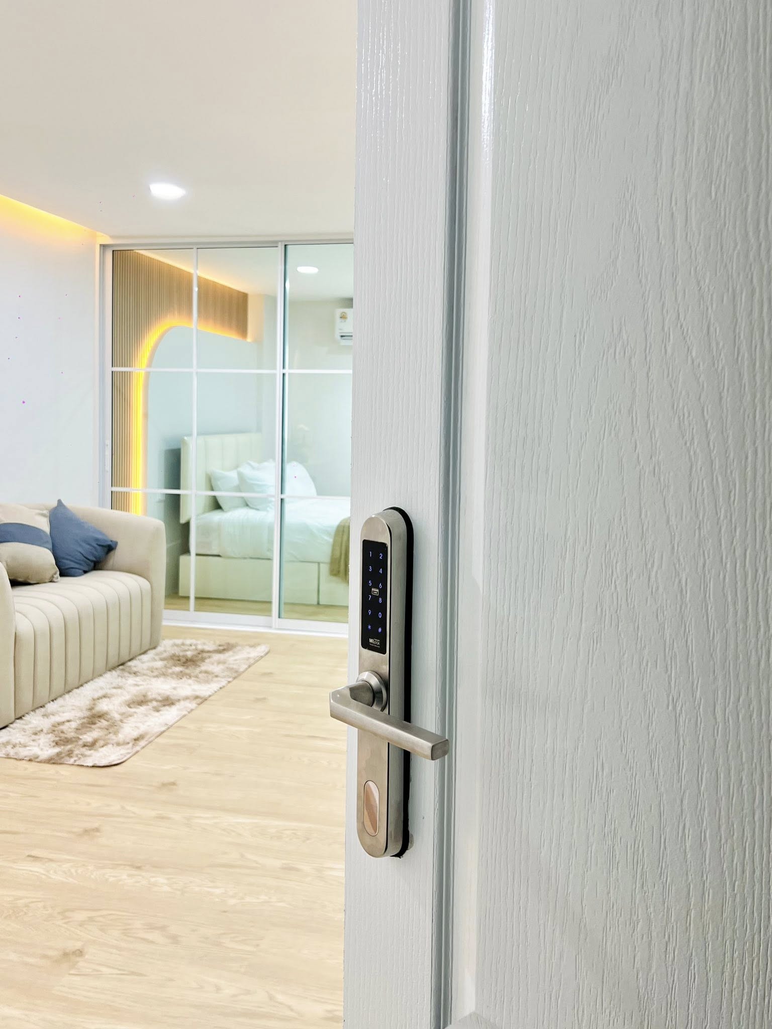 Pet-Friendly Condo! เลี้ยงสัตว์ได้ #ขายคอนโดต่ำกว่าล้าน รีโนเวทใหม่ เฟอร์ครบ พร้อมอยู่