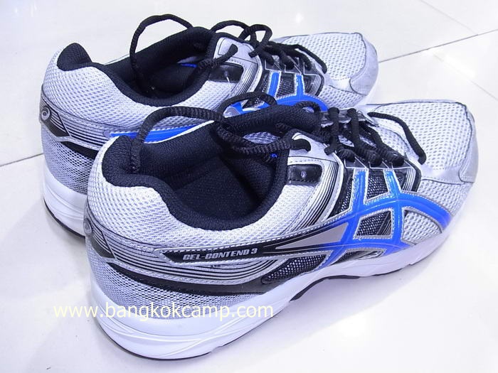 รองเท้า asics คาดน้ำเงิน