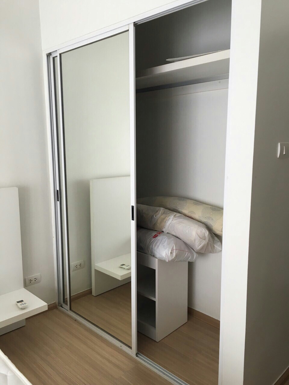 ขายคอนโด a space & a space I.D. Asoke-Ratchada ห้องขนาด 35 ตรม 1 ห้องนอน 1 ห้องน้ำ ชั้น 4 ตึก x