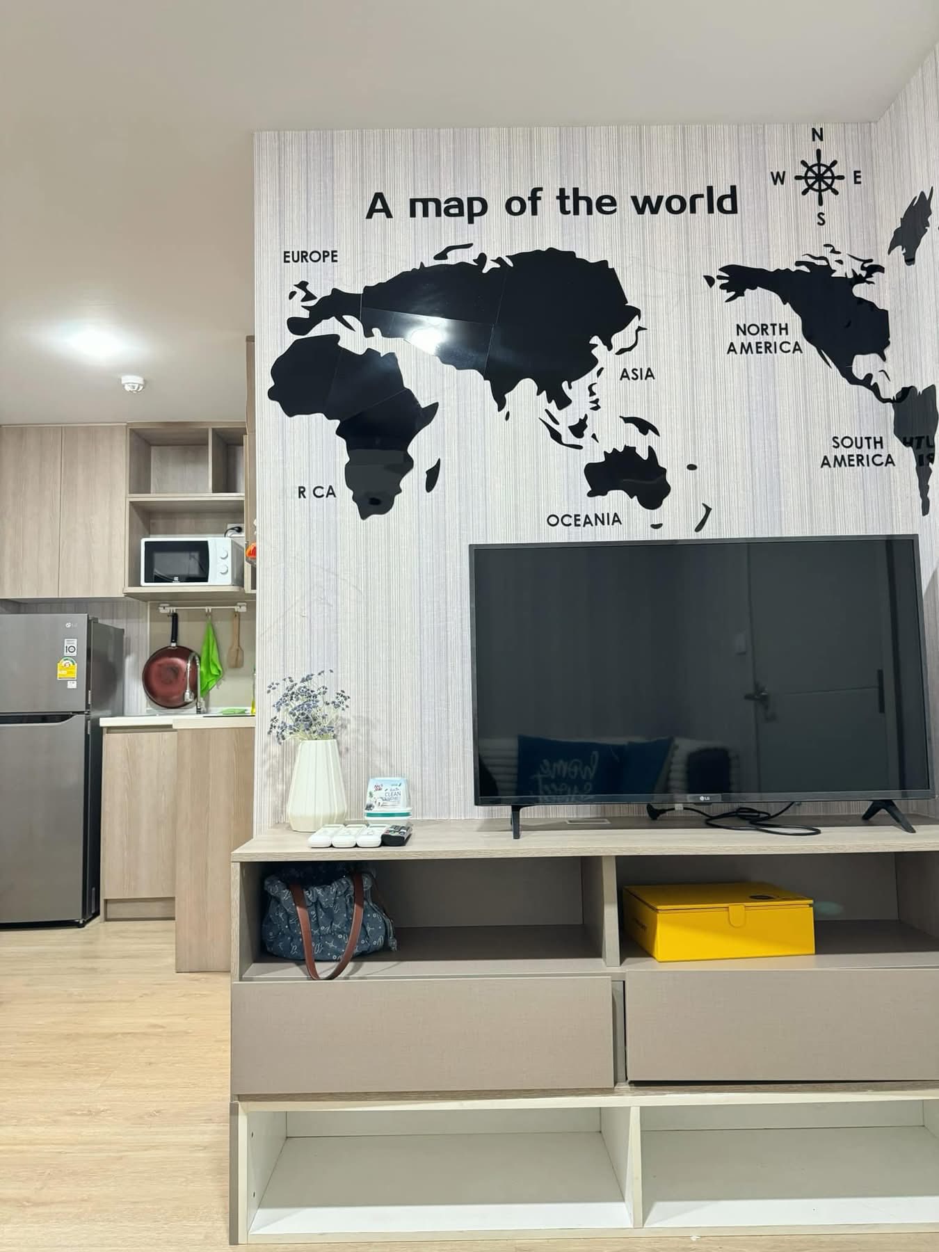 Elio Del Moss @พหล34 (เอลลิโอ เดล มอส พหลโยธิน 34) อัพเดตล่าสุด! ห้องว่างเข้าอยู่ 1 กรกฎาคม 2568 นี้ 🎯