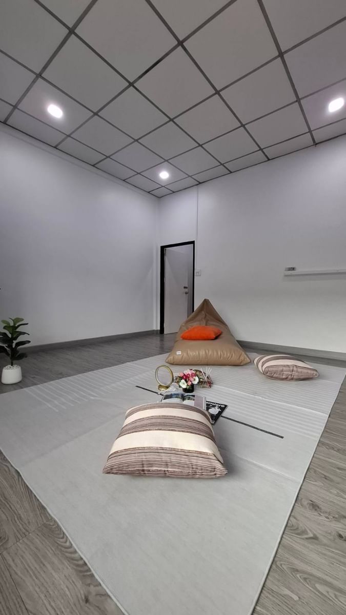 ขาย-บ้านสวยรีโนเวทใหม่ โฮมออฟฟิต ทาวน์เฮ้าส์แต่งสวยพร้อมอยู่ ทำเลดีมาก ห่างBig C กลัปพฤกษ์ 5 นาที