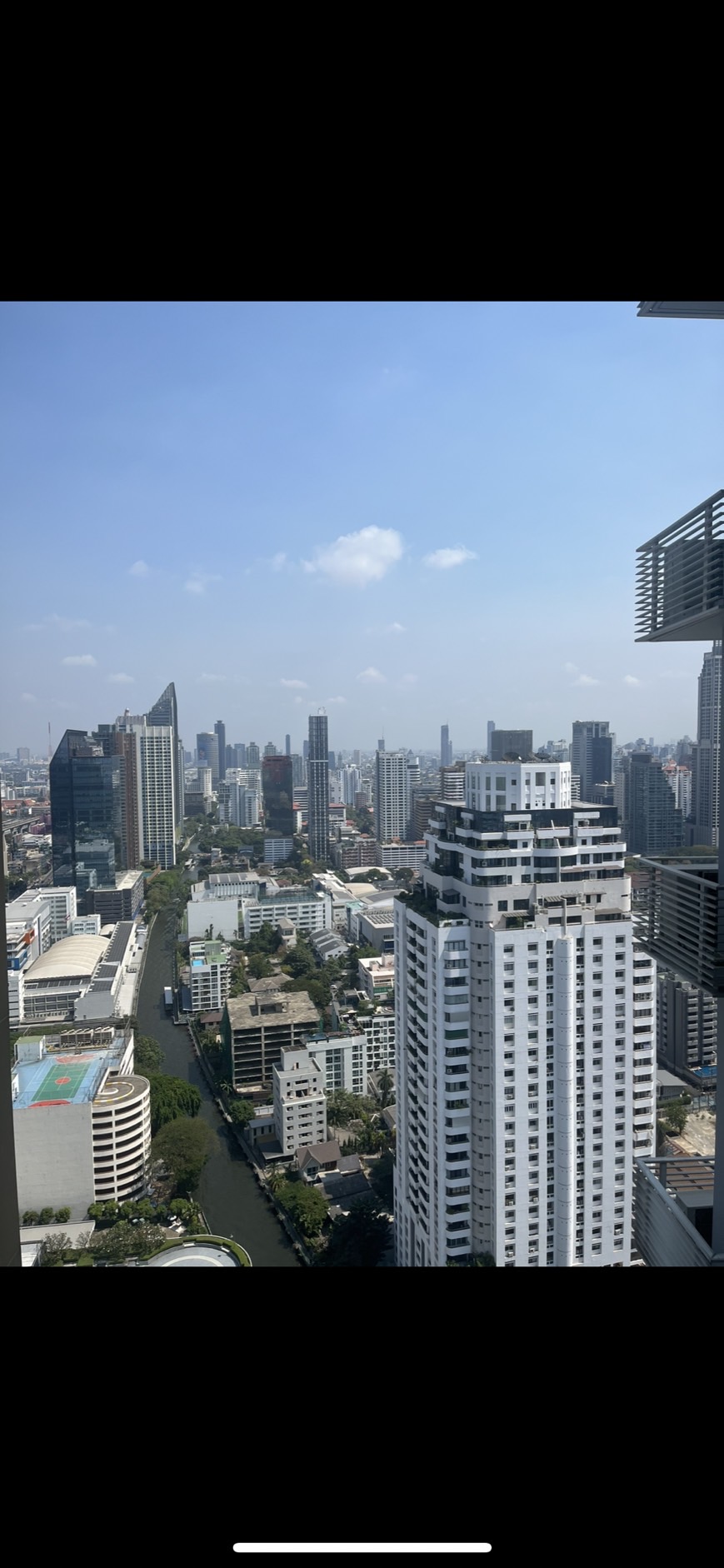 ให้เช่า คอนโดให้เช่า ที่ Circle Condominium (เซอร์เคิล คอนโดมิเนียม) 1 ห้องนอน 1 ห้องน้ำ ขนาด 40 ตรม. ชั้น 38 ตึก 2 วิวโล่ง