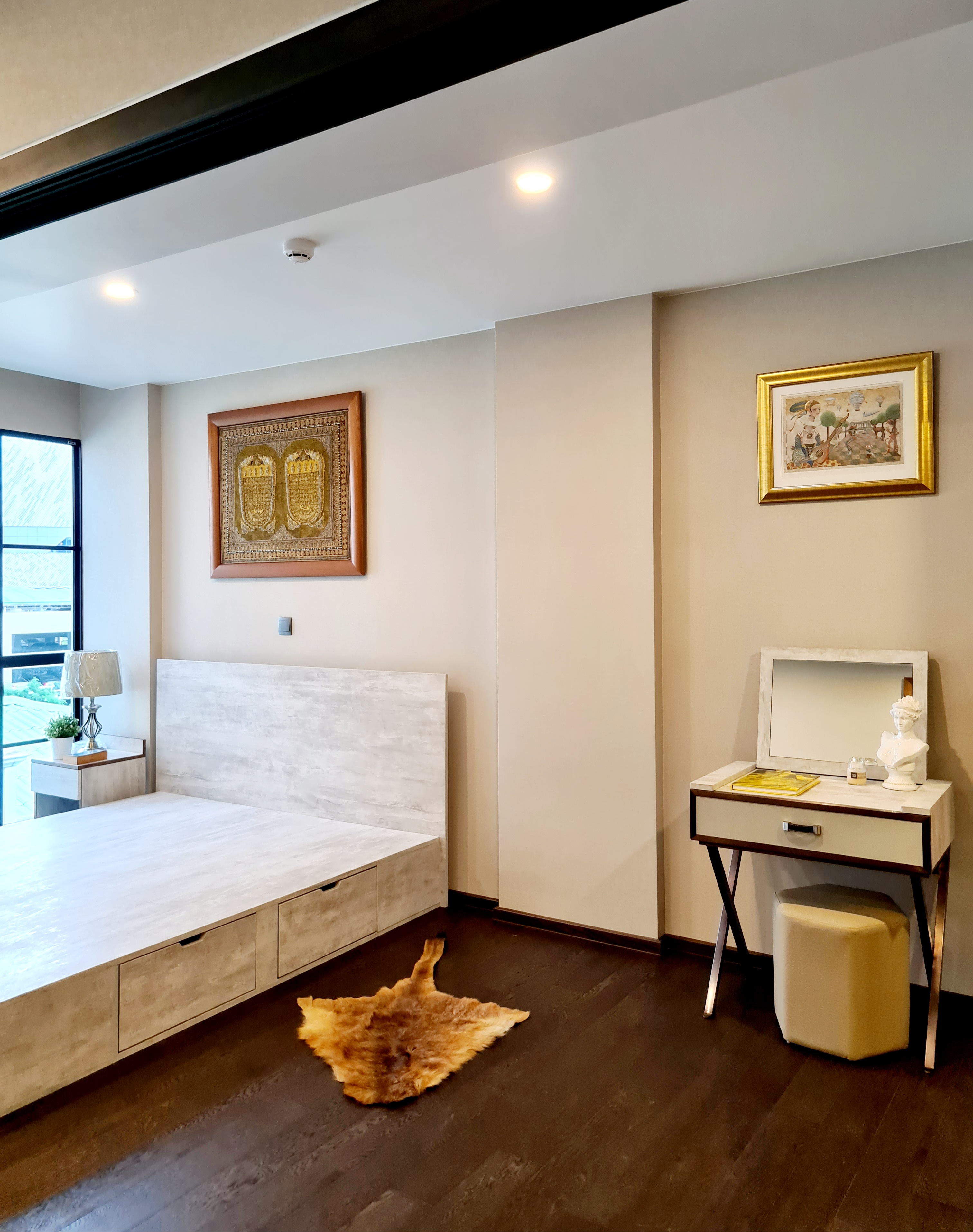 ขาย / เช่าคอนโด Na Vara Residence (ณ วรา เรสซิเดนซ์) หลังสวน(Freehold) ชั้นเพนท์เฮ้าส์ พร้อมเฟอร์นิเจอร์พรีเมียมครบชุด