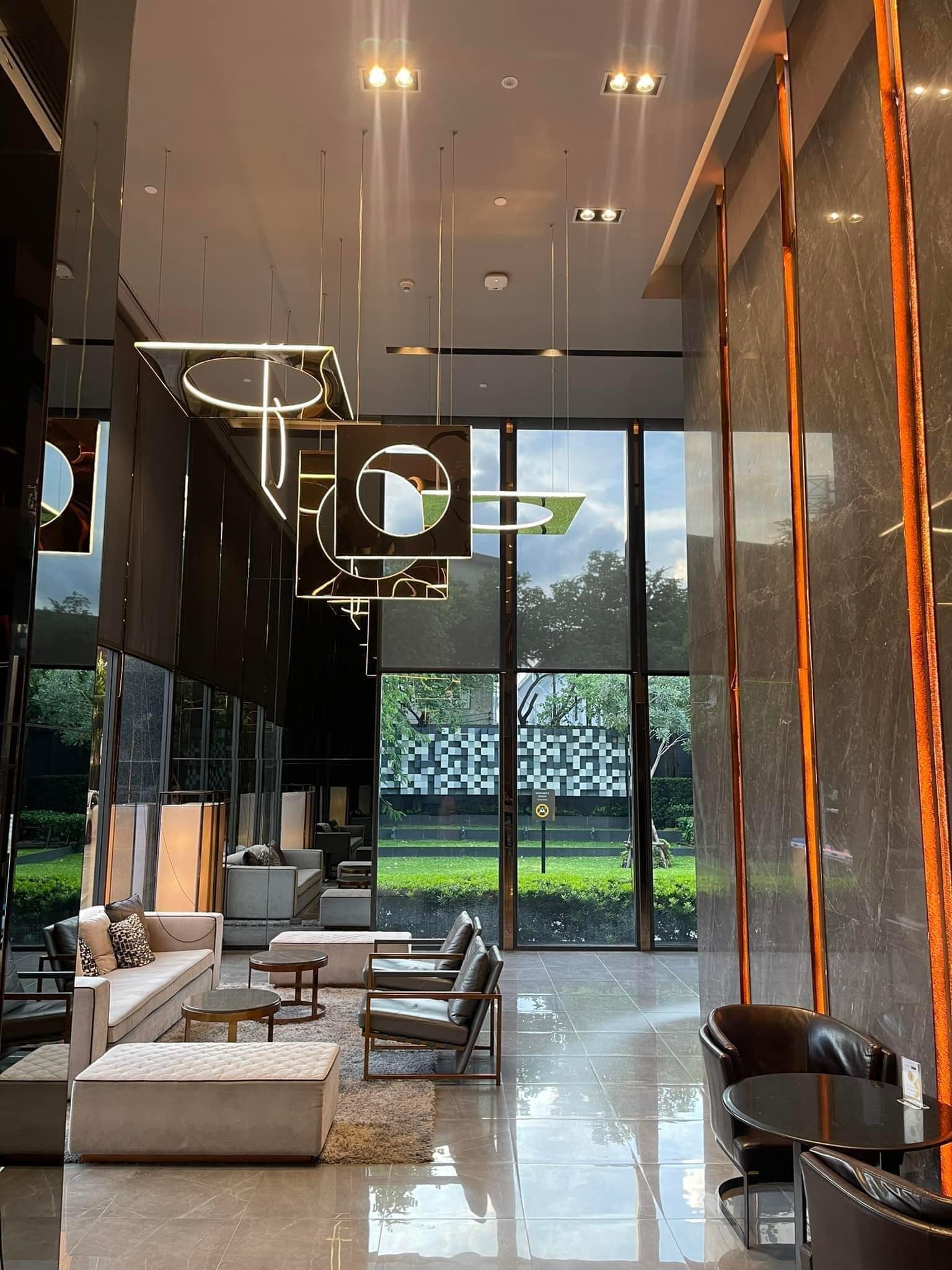 ให้เช่าคอนโด Urbano Rajavithi (เออร์บาโน ราชวิถี) วิวเเม่น้ำเจ้าพระยา ติด MRT สิรินธร ราคา 15,000 บาท /เดือน