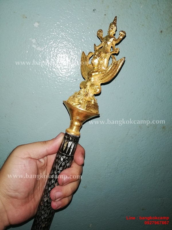 ไม้ครู หรือไม้ถือประดับมุข หัวนารายณ์ทรงสุบรรณ(นารายณ์ทรงครุฑ) ท้ายพญานาค ชุบทอง