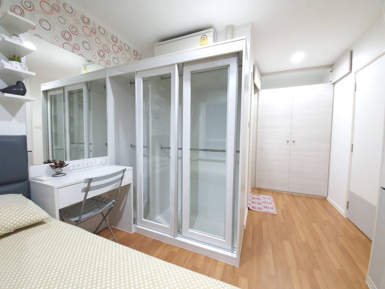 ขายคอนโด Lumpini Place Suksawat - Rama 2 ลุมพินี เพลส สุขสวัสดิ์ - พระราม 2 ห้องใหญ่ 1 ห้องนอน 1 ห้องน้ำ ขนาด 41 ตรม. ห้องมุม มีทั้งหมด 35 ชั้น