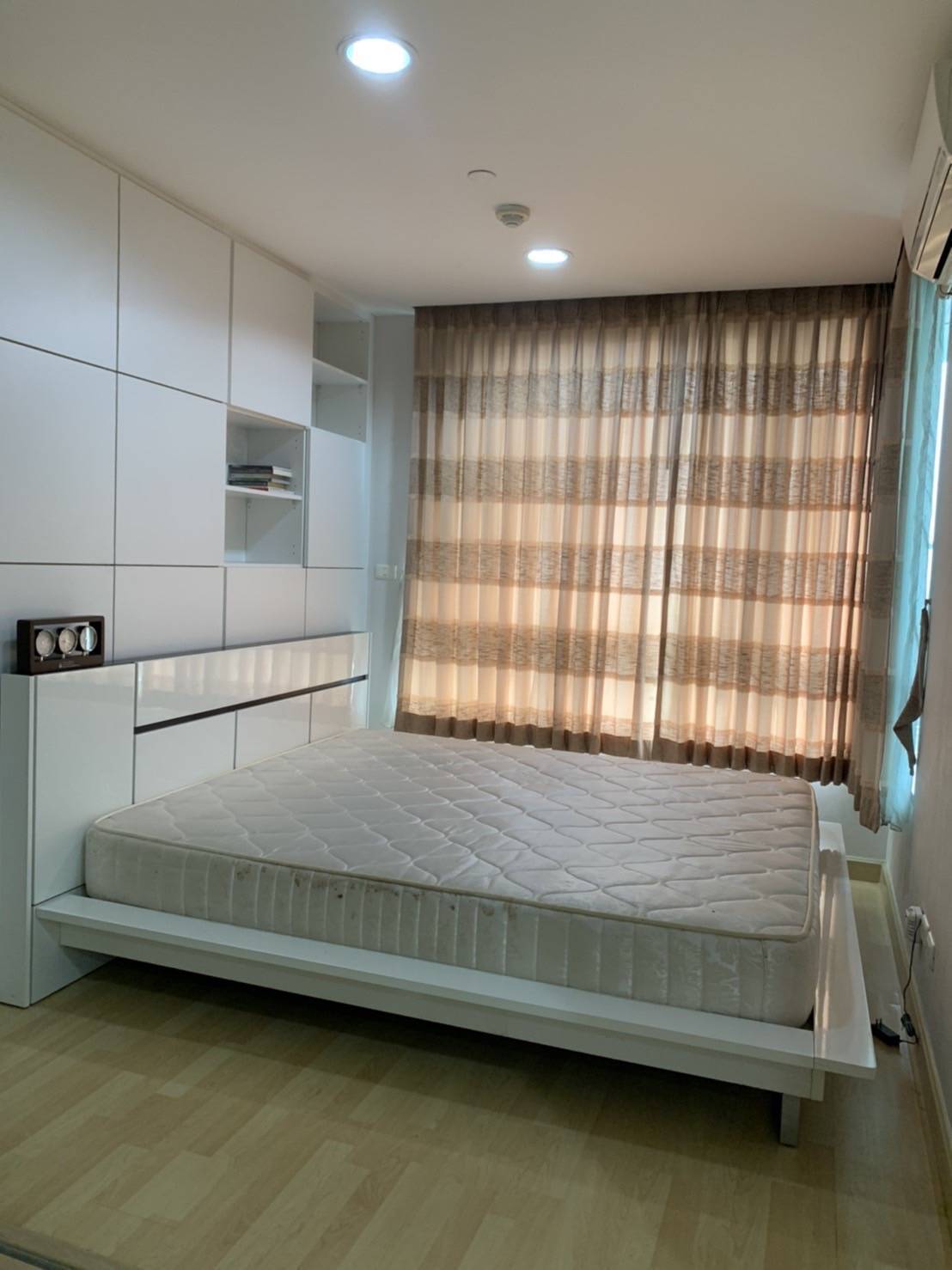 ขายคอนโด The Station Sathorn - Bangrak (เดอะ สเตชั่น สาทร-บางรัก) 1 ห้องนอน 1 ห้องน้ำ ขนาด 36.5 ตรม