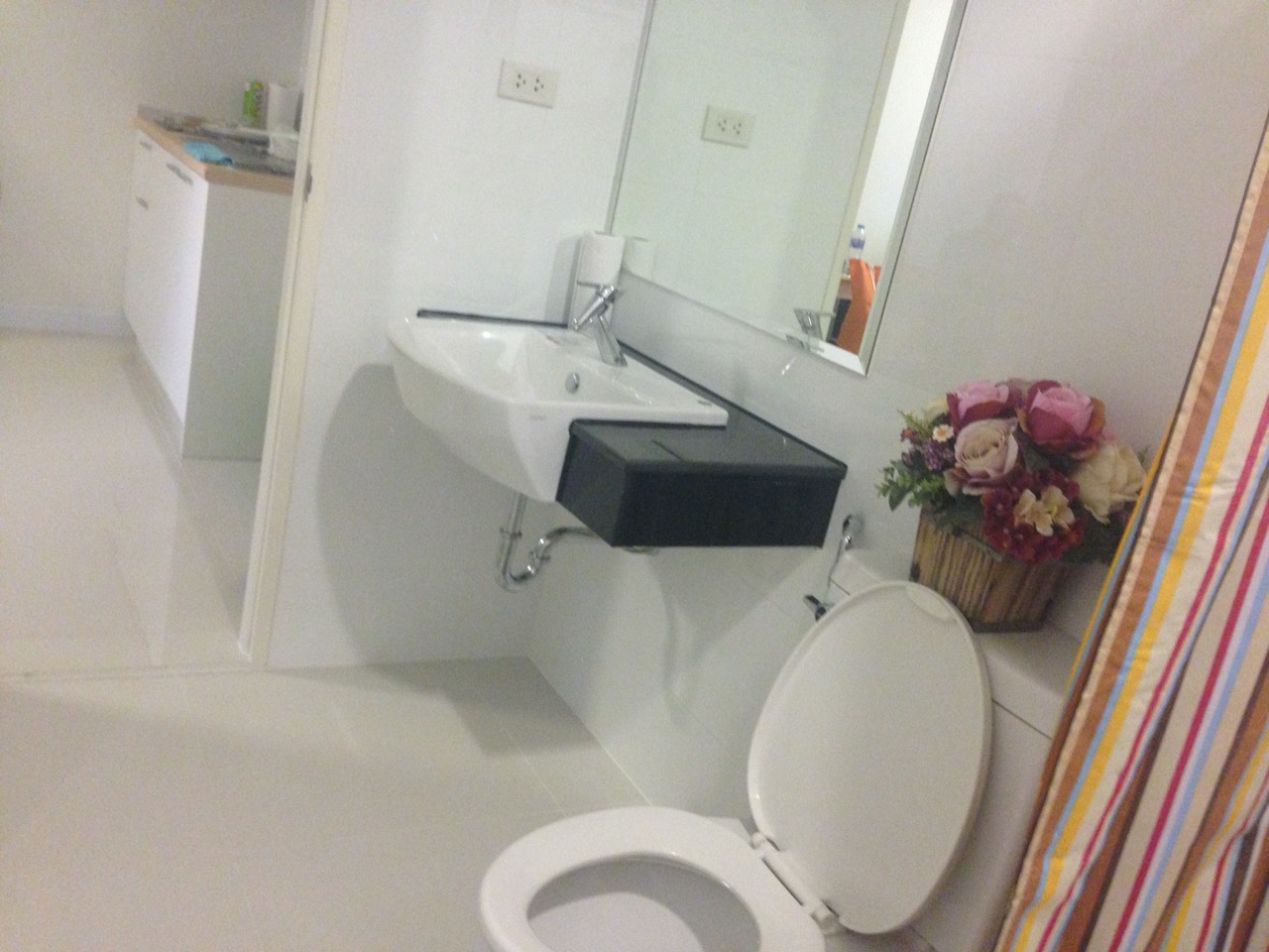 ให้เช่า คอนโด ซัมเมอร์ การ์เด้น summer garden 1 ห้องนอน ขนาด 32.4 ตรม. ชั้น 5 เฟอร์ครบ เครื่องใช้ไฟฟ้าพร้อม ห้องมุม วิวสระ มีฟิตเนส ราคา 10,000 ต่อเดือน