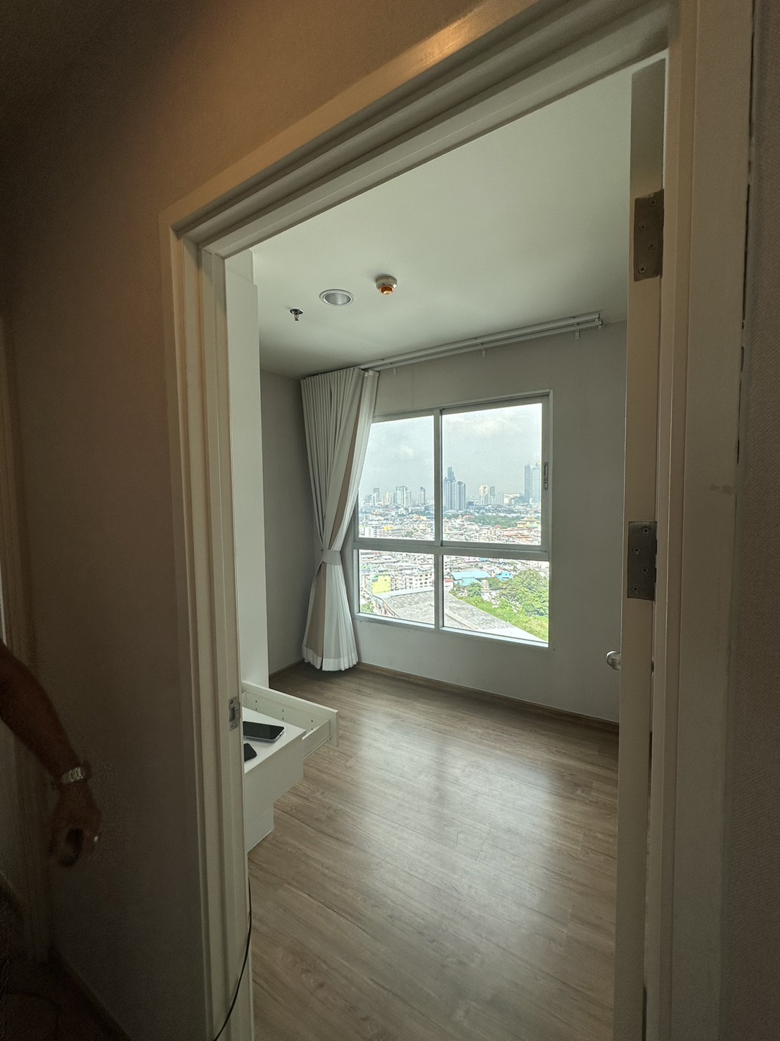 ขายห้องเปล่าคอนโด Fuse Chan - Sathorn (ฟิวส์ จันทน์-สาทร) 2 ห้องนอน 2 ห้องน้ำ ขนาด 57.20 ตรม