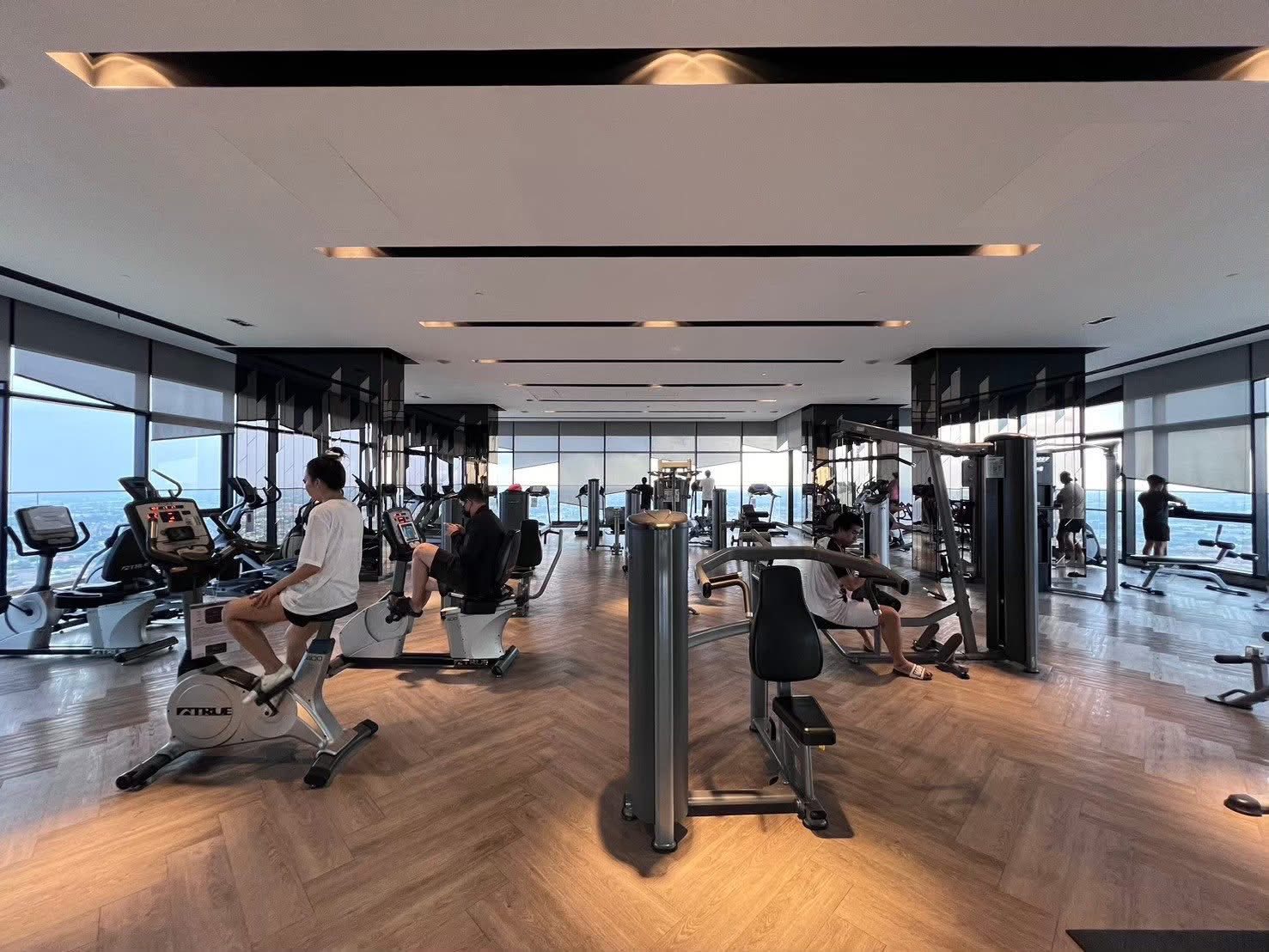 ให้เช่าคอนโด The Politan Rive (เดอะ โพลิแทน รีฟ) ติดแม่น้ำเจ้าพระยา ขนาด 31.12 ตร.ม.