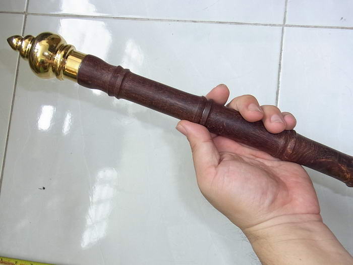 ไม้มงคลหายาก... ไม้ตะพด(ไม้แก่นมะขาม) กลึงลายไผ่9ปล้อง(เลขมงคล) ลายสวย ยาว95ซม... หัวกลึงหัวขุนทองเหลืองแท้