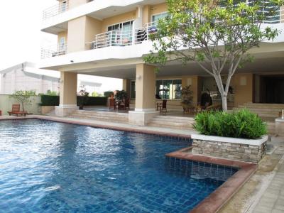 ขายคอนโด City Living Ratchada ซิตี้ ลิฟวิ่ง รัชดา (ประชาราษฎร์บำเพ็ญ 12) ห้องชุด 1 ห้องนอน พื้นที่ 53 ตร.ม. ห้องมุมสองระเบียง ชั้น 4 พร้อม Build-in Furniture ชั้นเดียวกับสระว่ายน้ำ เข้าพื้นที่ใช้สอยส่วนกลางสะดวก ราคา 2.9 ล้าน ค่าโอนคนละครึ่ง ทีวี 46"