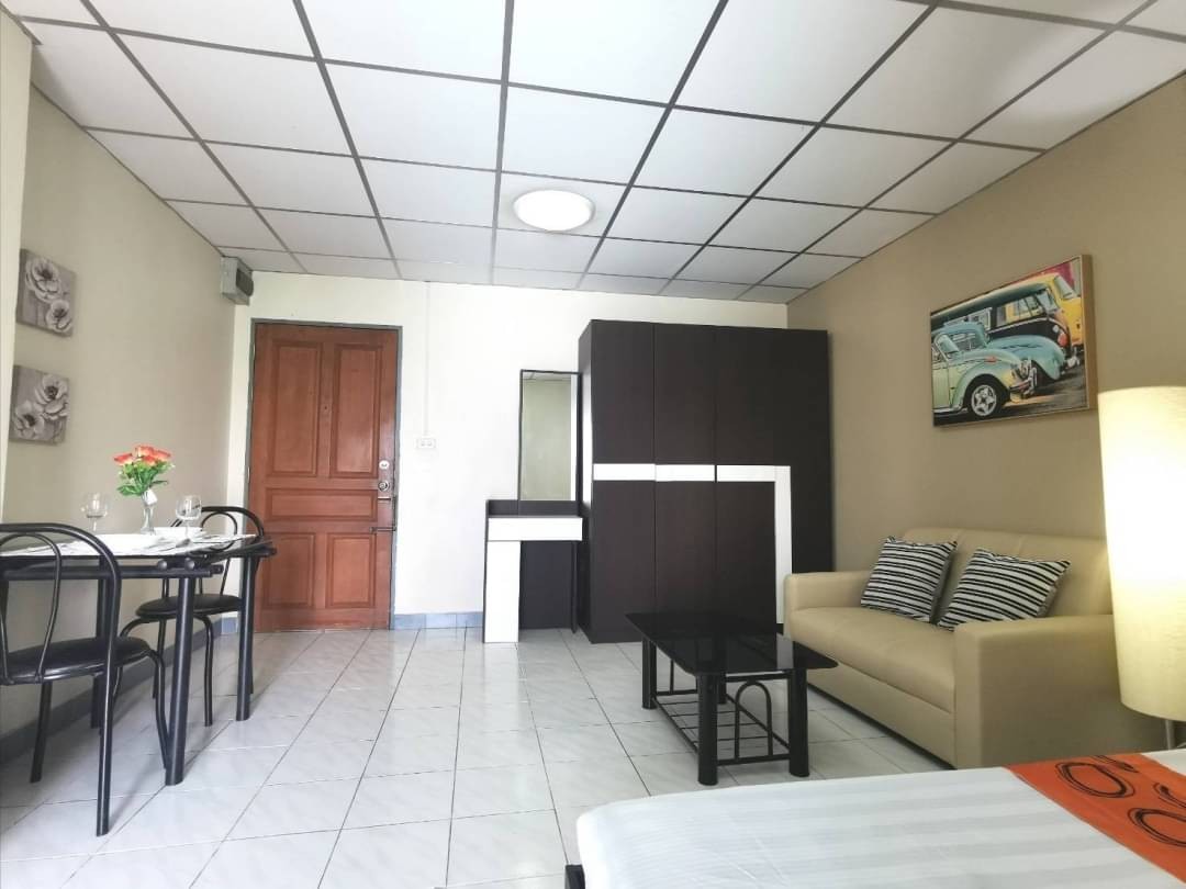 ให้เช่าคอนโด Baan Kluai Nam Thai (บ้านกล้วยน้ำไท) ((ให้เช่าถูกมาก)) คอนโดใกล้ BTS เอกมัย แต่งครบพร้อมอยู่ ใกล้ BTS เอกมัย 900 เมตร ติดถนนพระราม4