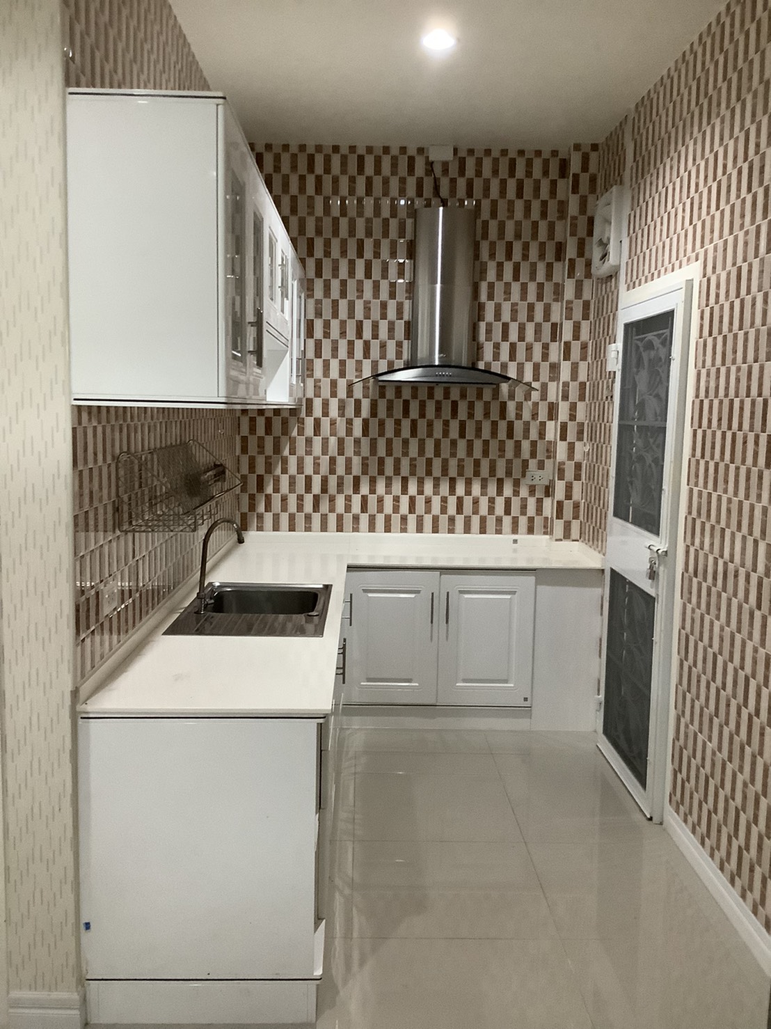 ขายบ้านเดี่ยว มบ.เปี่ยมสุข เวสเกรต ปากเกร็ด นนทบุรี 4 ห้องนอน 3 ห้องน้ำ มีห้องแม่บ้าน ขนาด 57.3 ตร.วา